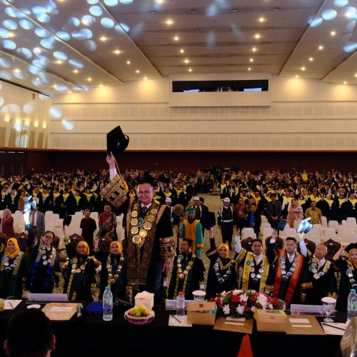 SUASANA HARU DI WISUDA KE-22 UMAHA 2024